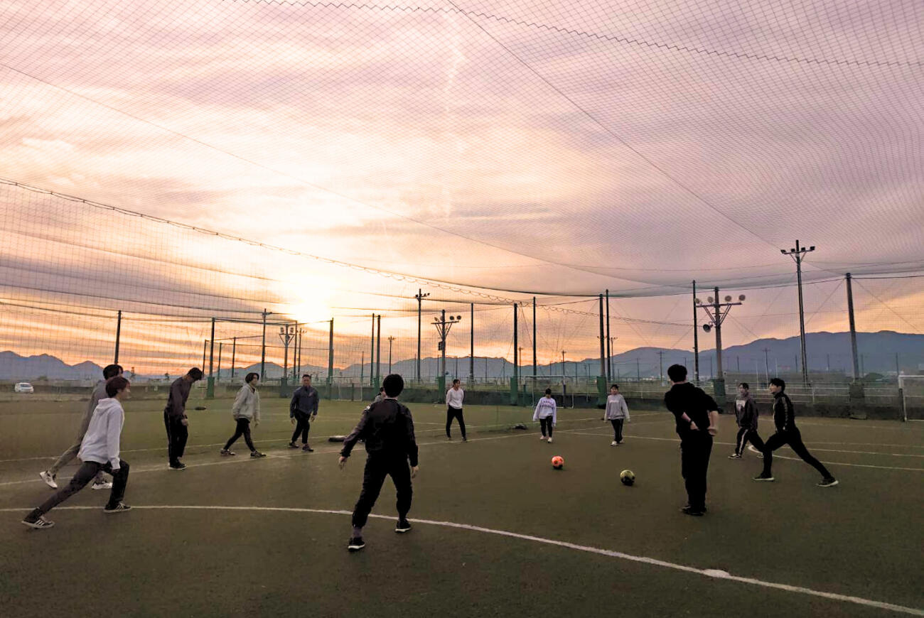 ◤11月の内定者懇親会にて、フットサルを実施しました！◢